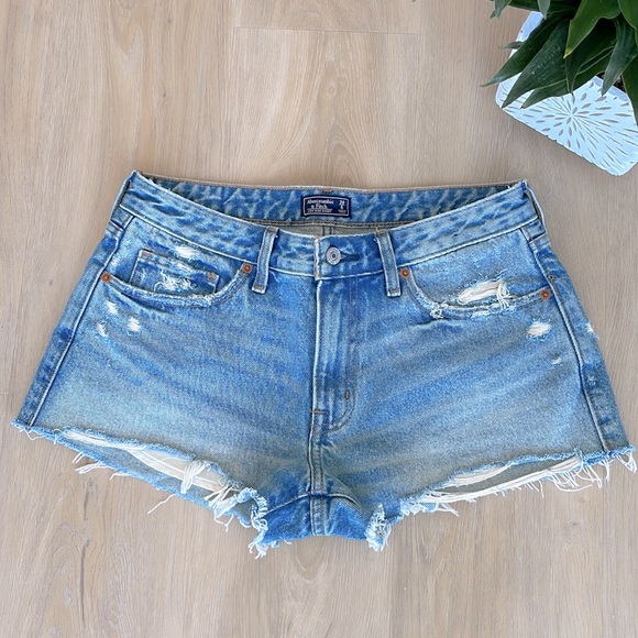 🆕 ABERCROMBIE & FITCH (A&F) | Denim Shorts - Picture 1 of 6